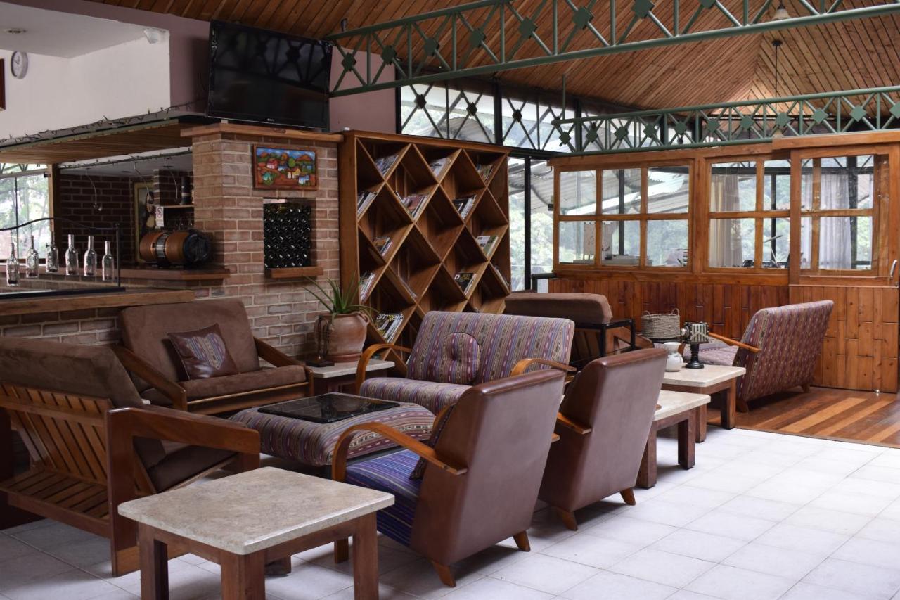 Park Hotel Santa Cruz Verapaz Esterno foto