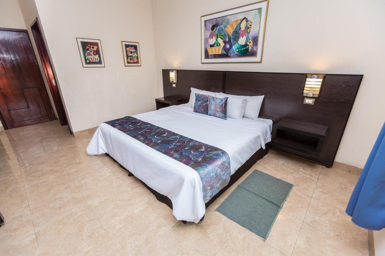 Park Hotel Santa Cruz Verapaz Esterno foto