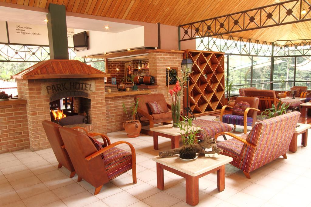 Park Hotel Santa Cruz Verapaz Esterno foto
